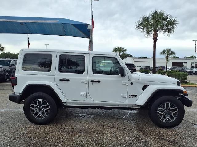 2025 Jeep Wrangler 4-Door Sahara 4x4