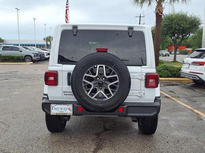 2025 Jeep Wrangler 4-Door Sahara 4x4