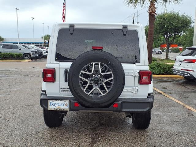 2025 Jeep Wrangler 4-Door Sahara 4x4