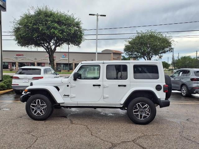 2025 Jeep Wrangler 4-Door Sahara 4x4