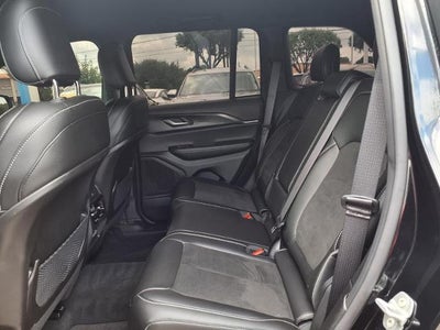 2025 Jeep Grand Cherokee Altitude 4x2