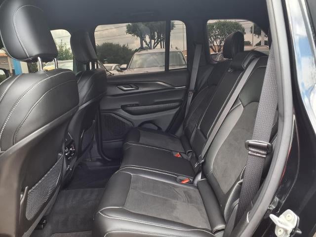 2025 Jeep Grand Cherokee Altitude 4x2