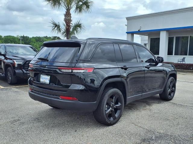 2025 Jeep Grand Cherokee Altitude 4x2