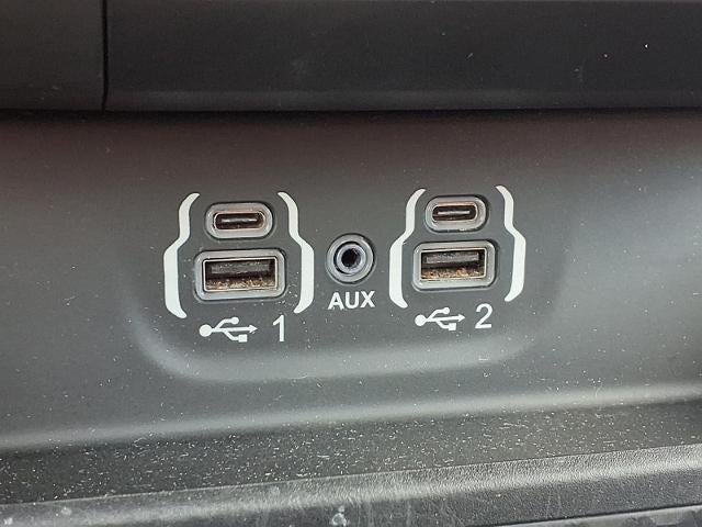 2022 RAM 1500 Lone Star Crew Cab 4x4 5'7" Box