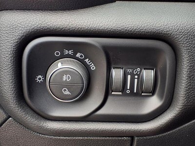 2025 RAM 1500 Lone Star Crew Cab 4x4 5'7" Box