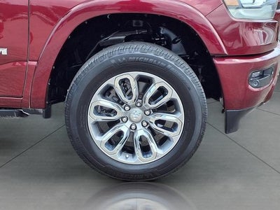 2022 RAM 1500 Laramie Crew Cab 4x4 5'7" Box