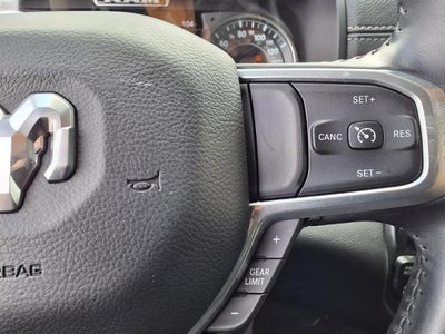 2022 RAM 1500 Laramie Crew Cab 4x4 5'7" Box