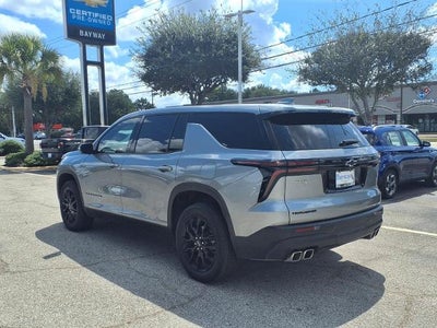 2024 Chevrolet Traverse LS