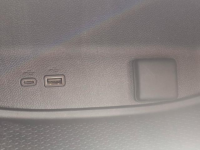 2024 Chevrolet Traverse LS