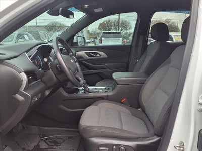 2022 Chevrolet Traverse LT Cloth
