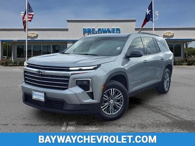 2025 Chevrolet Traverse LT