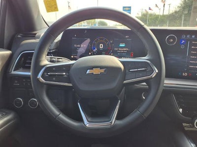 2025 Chevrolet Suburban LT