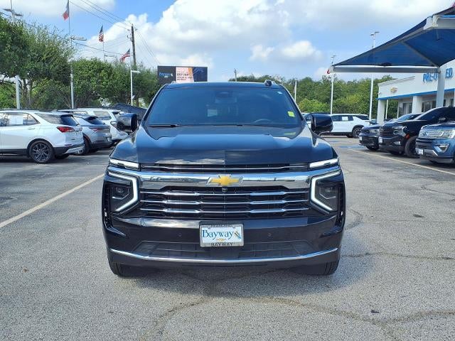 2025 Chevrolet Suburban LT