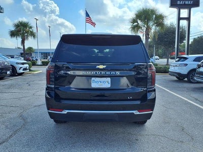 2025 Chevrolet Suburban LT