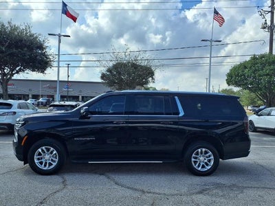 2025 Chevrolet Suburban LT