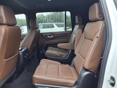 2023 Chevrolet Suburban High Country