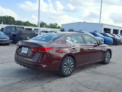 2025 Nissan Altima SV