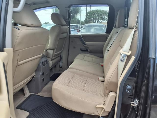 2014 Nissan Titan SV
