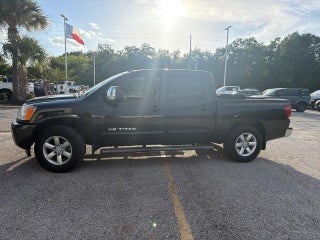 2014 Nissan Titan SV