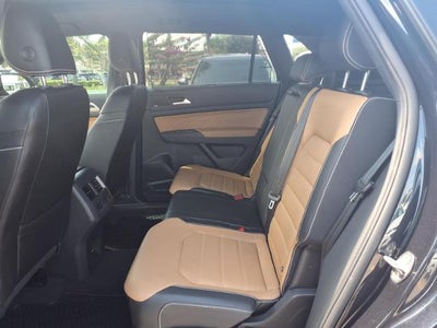 2023 Volkswagen Atlas Cross Sport 3.6L V6 SEL Premium R-Line