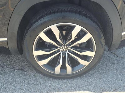 2023 Volkswagen Atlas Cross Sport 3.6L V6 SEL Premium R-Line