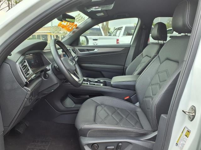2025 Volkswagen Atlas Cross Sport 2.0T SE w/Technology