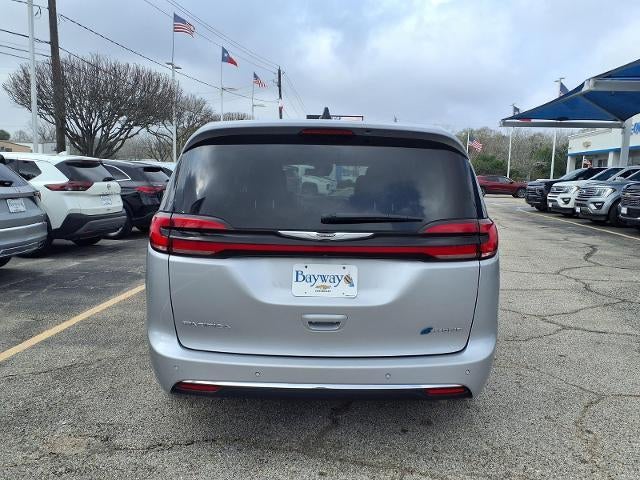 2023 Chrysler Pacifica Hybrid Limited