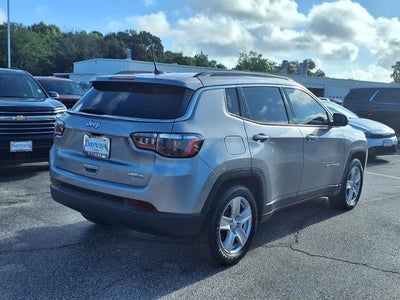 2022 Jeep Compass Latitude FWD