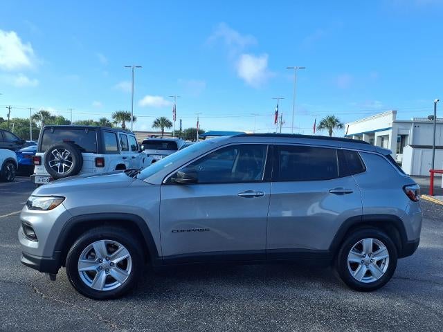2022 Jeep Compass Latitude FWD