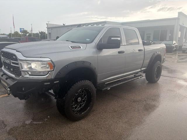 2023 RAM 2500 Tradesman Crew Cab 4x4 6'4" Box