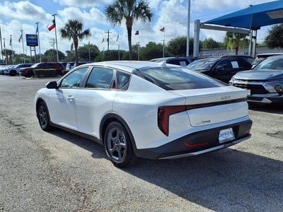 2025 Kia K4 LXS