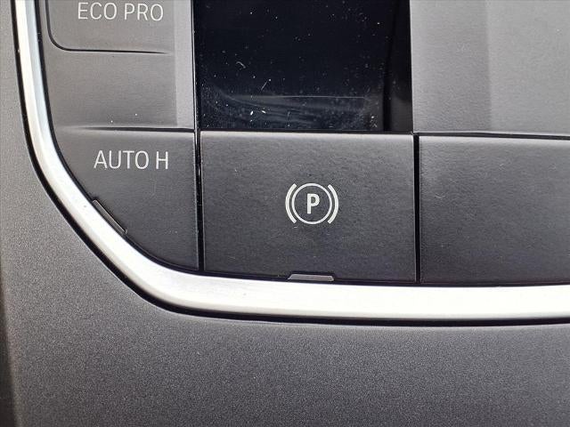 2025 BMW 2 Series 230i