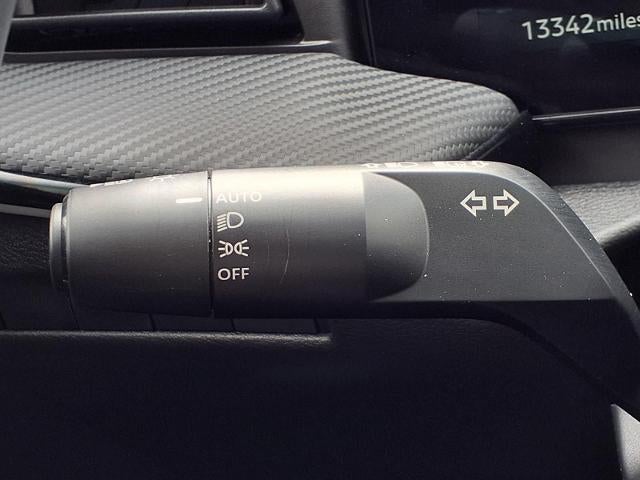 2025 Nissan Kicks SR Intelligent AWD