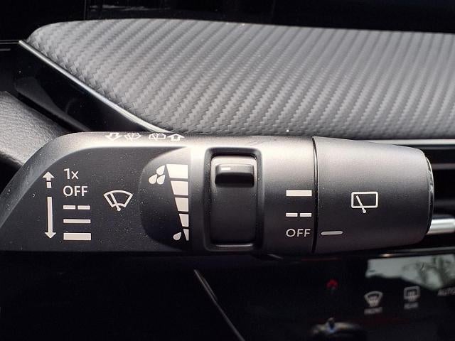 2025 Nissan Kicks SR Intelligent AWD