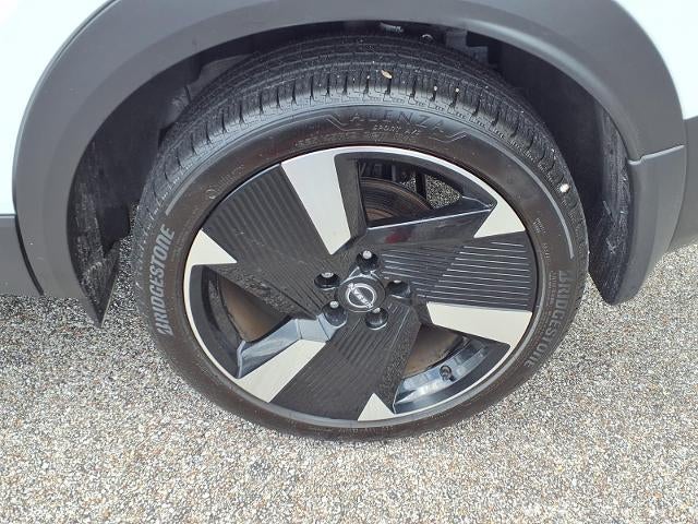 2025 Nissan Kicks SR Intelligent AWD