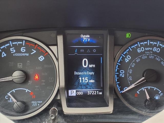 2022 Toyota Tacoma 4WD SR