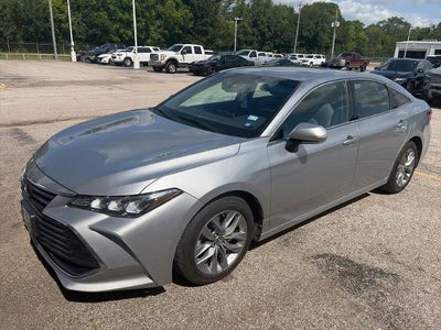 2019 Toyota Avalon XLE
