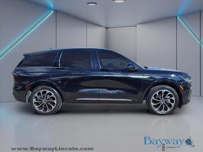 2024 Lincoln Nautilus Reserve