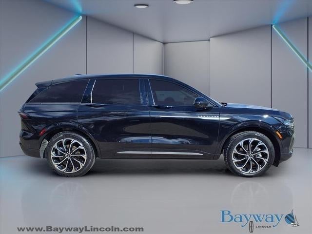 2024 Lincoln Nautilus Reserve