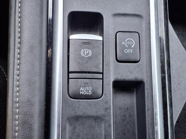 2025 Nissan Pathfinder SV FWD