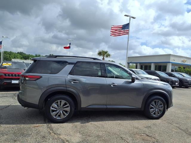 2025 Nissan Pathfinder SV FWD