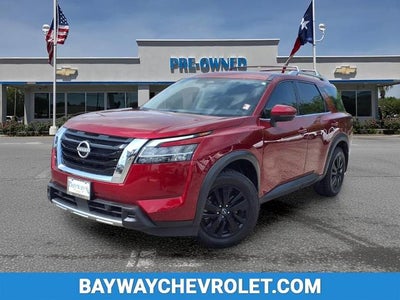 2023 Nissan Pathfinder SL FWD