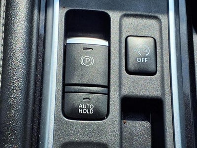 2023 Nissan Pathfinder SL FWD