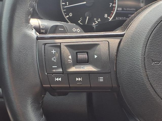 2023 Nissan Pathfinder SL FWD