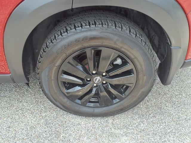 2023 Nissan Pathfinder SL FWD