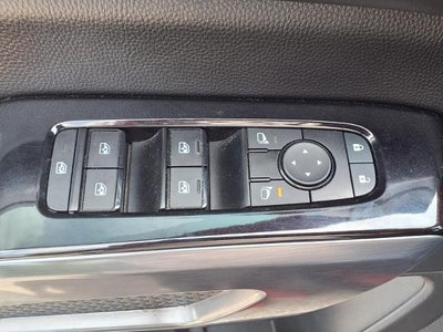 2023 Nissan Pathfinder SL FWD