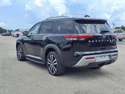 2023 Nissan Pathfinder Platinum 4WD