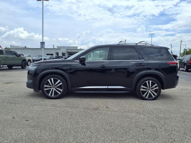 2023 Nissan Pathfinder Platinum 4WD