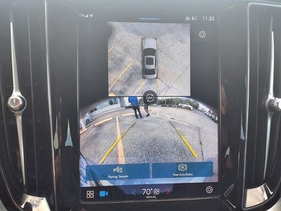 2024 Volvo S60 Plus Dark Theme