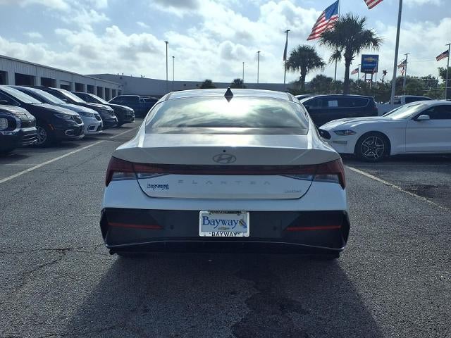 2024 Hyundai Elantra Limited